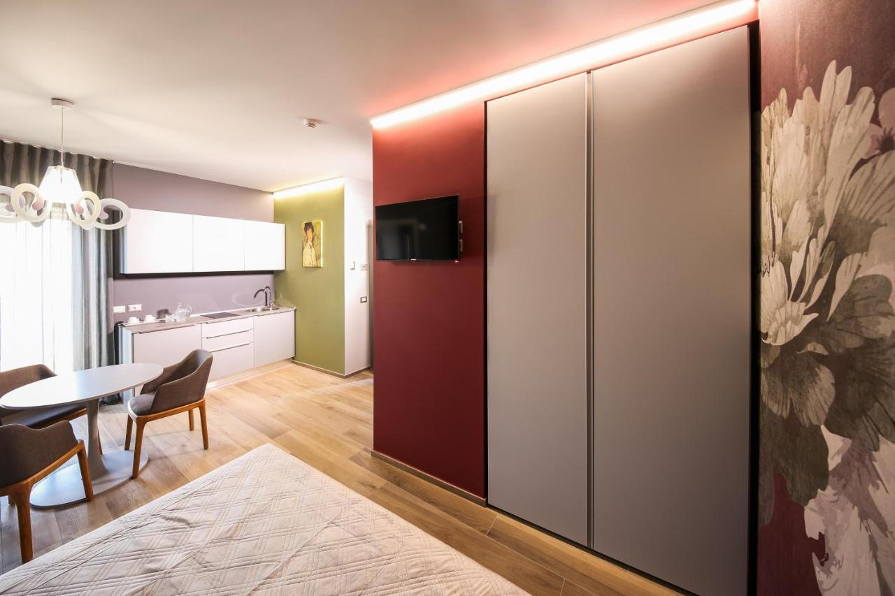 Vicolo Malavolta 7 Rooms And Suites Pedaso Exterior photo