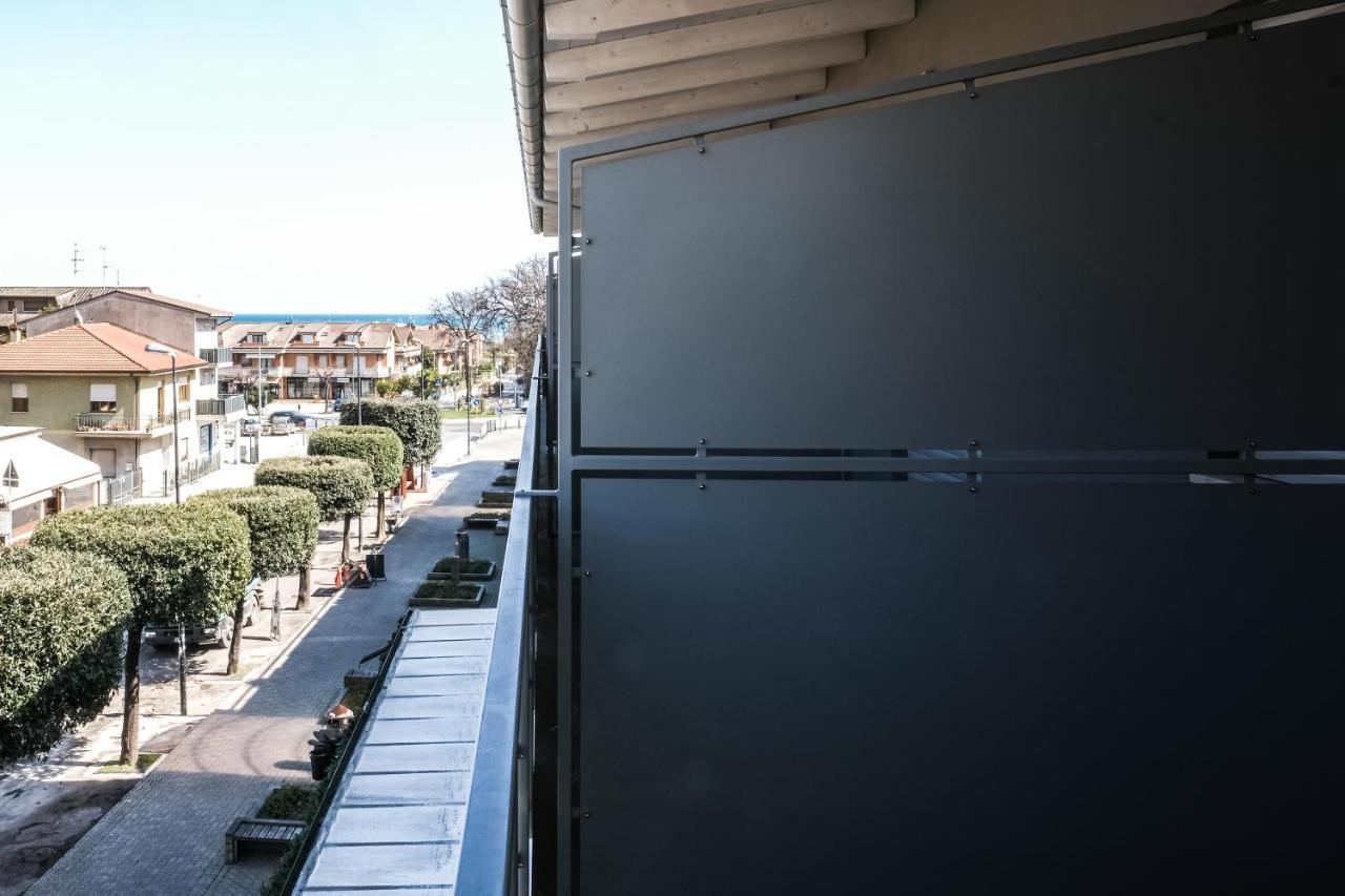 Vicolo Malavolta 7 Rooms And Suites Pedaso Exterior photo